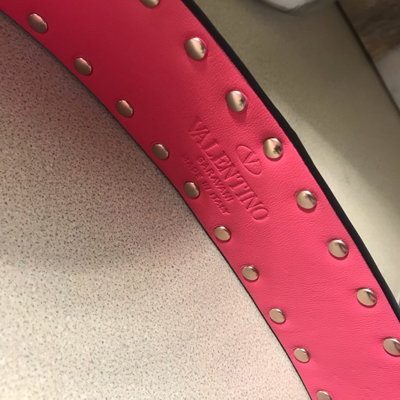 💕VALENTINO PINK SHOULDER STRAP💕 - Picture 5 of 10